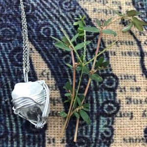 *HANDMADE* Clear Quartz Point Wire Wrap Necklace